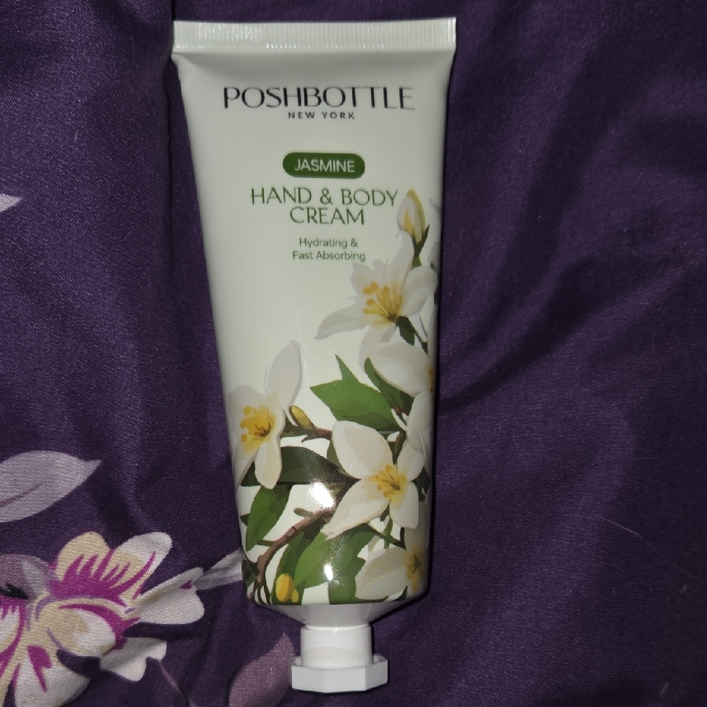 NWT Poshbottle New York Jasmine Hand & Body Cream - White